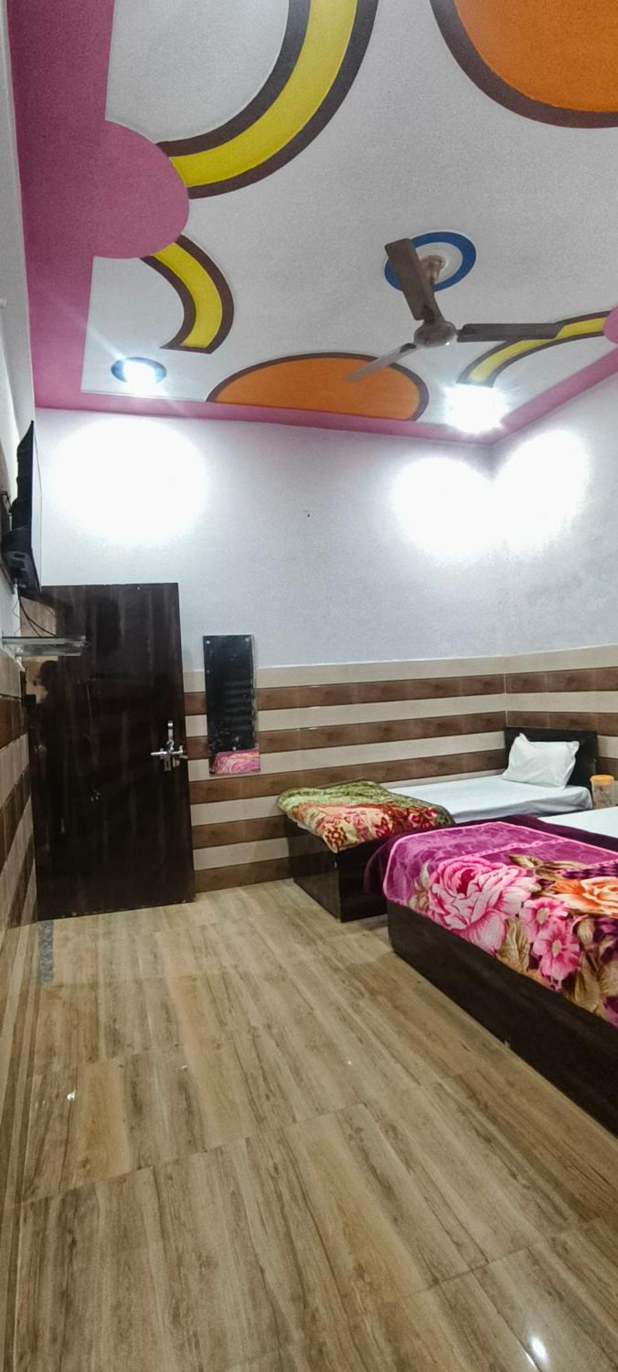 Hotel K.D.Dham Near Prem Mandir1 Vrindāvan Exterior foto